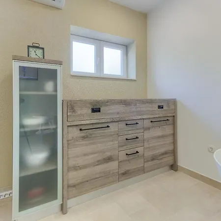 Appartement Modern Bircic With Balcony & Patio