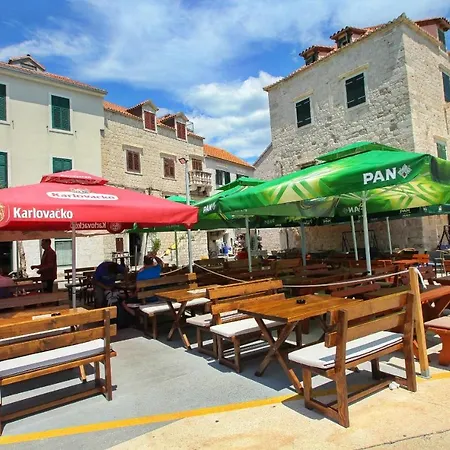 Modern Bircic With Balcony & Patio Apartman *