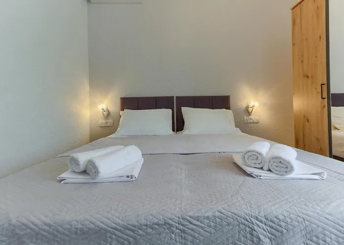 Apartman Modern Bircic With Balcony & Patio