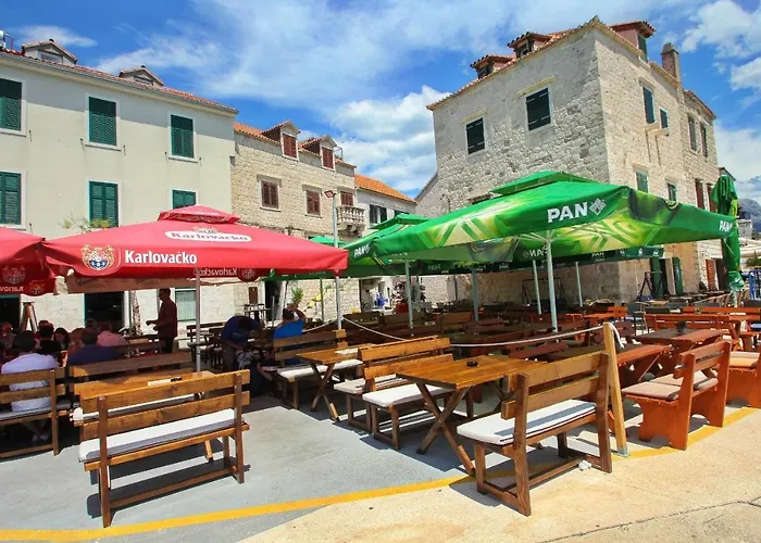 Modern Bircic With Balcony & Patio Apartman *