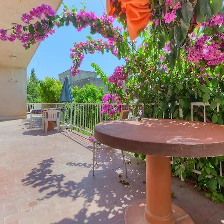 Modern Bircic With Balcony & Patio Apartament