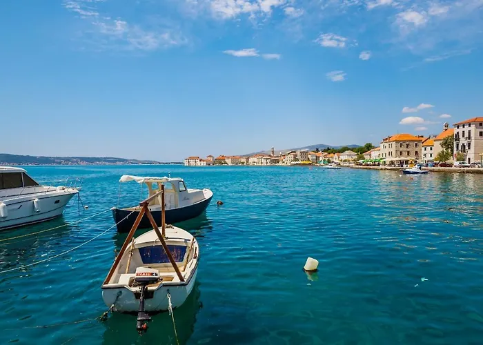 Modern Bircic With Balcony & Patio *