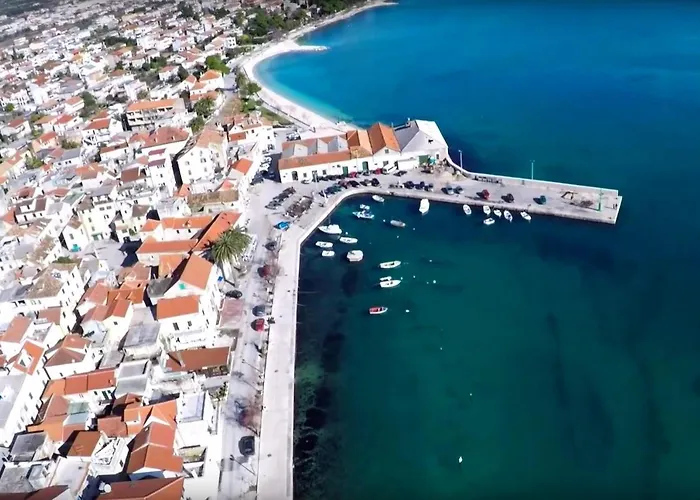 아파트 Modern Bircic With Balcony & Patio